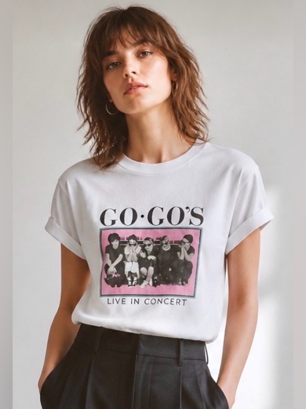 The GOGO'S NWOT Live In Concert Woman’s Graphic Tee - White S